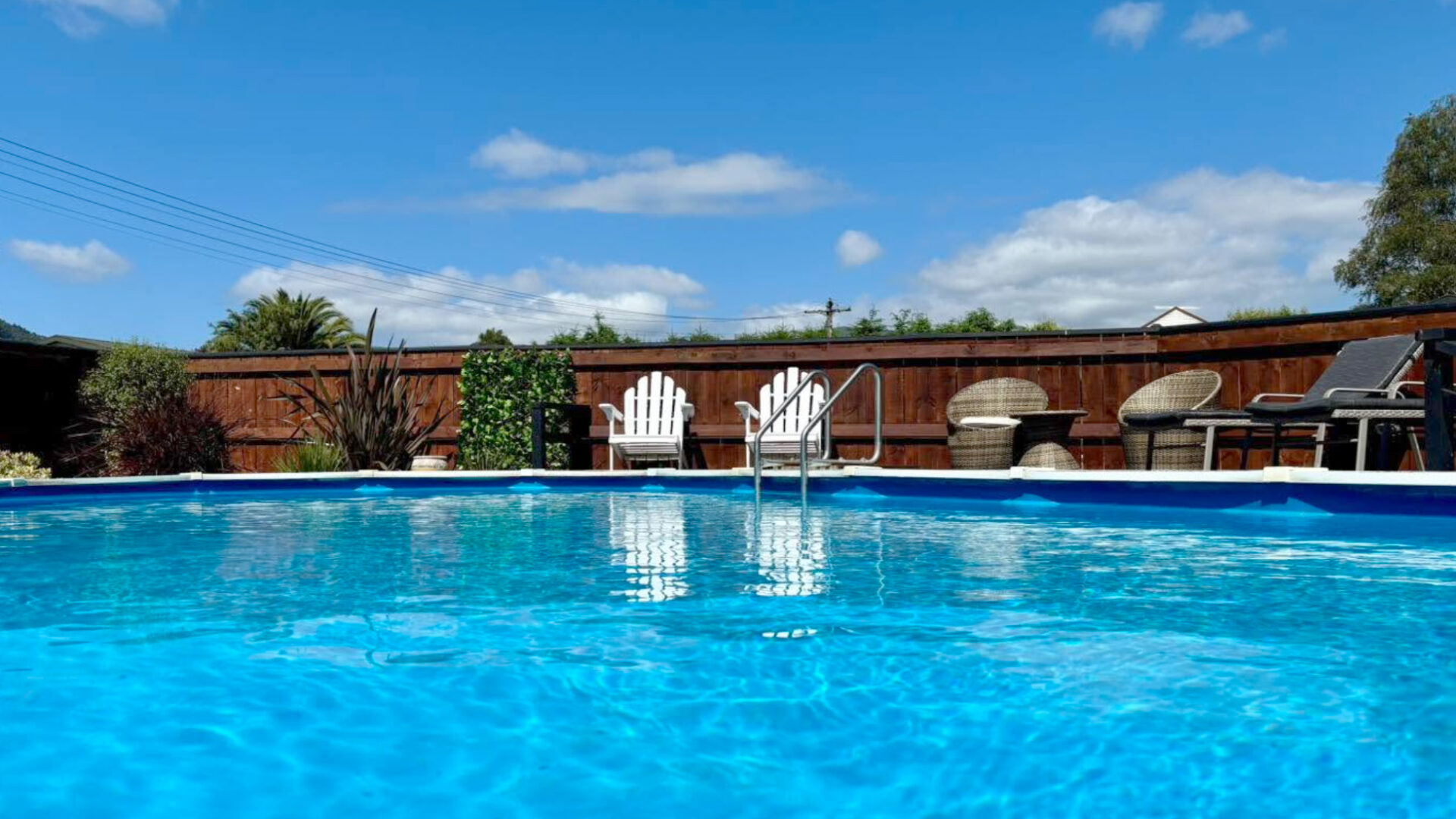 Picton TOP 10 Holiday Park swimming pool Picton TOP 10 Holiday Parks welcoming, refreshing swimming pool.